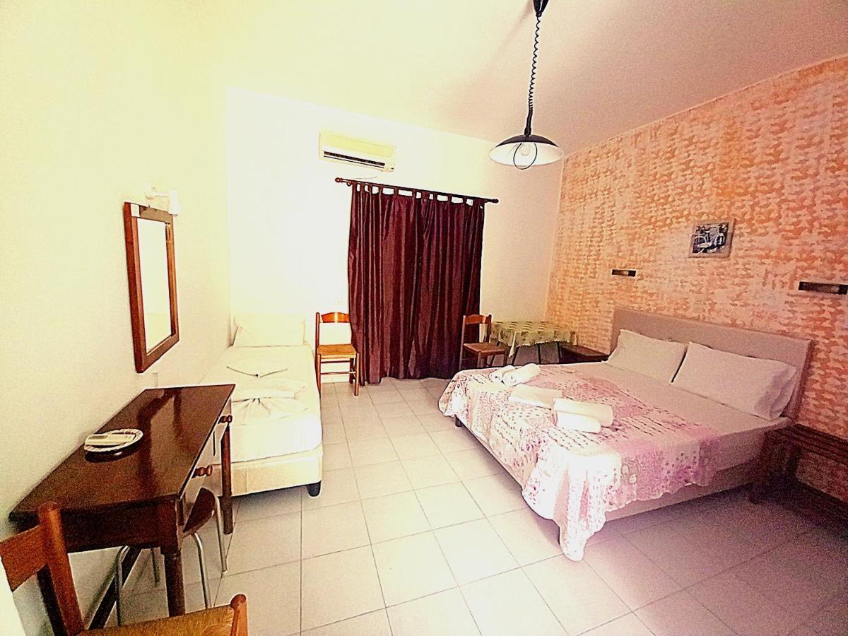 Holidays Studios&Apartments Laganas Exterior foto