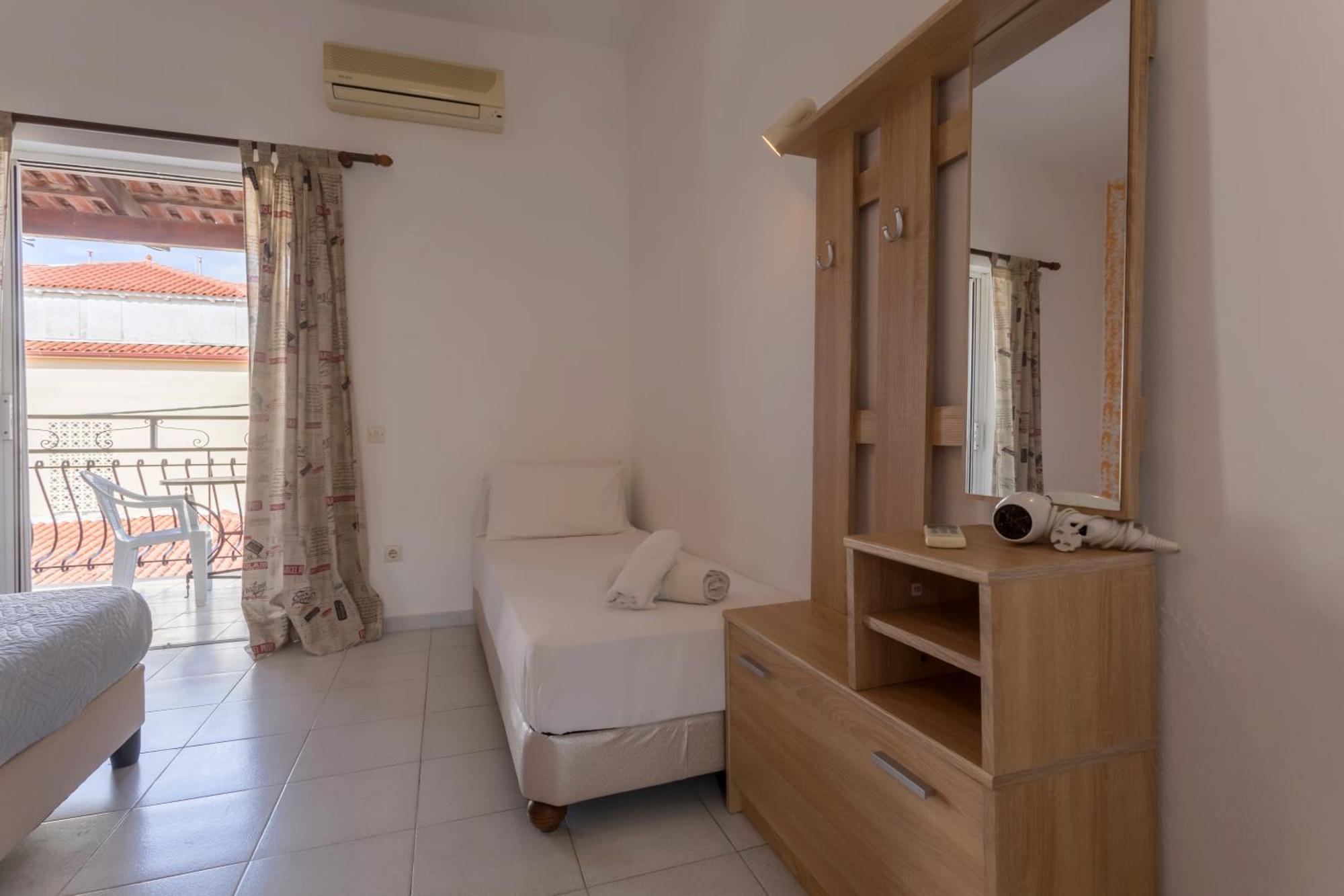 Holidays Studios&Apartments Laganas Exterior foto
